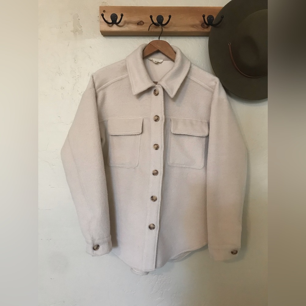 LA hearts sherpa jacket